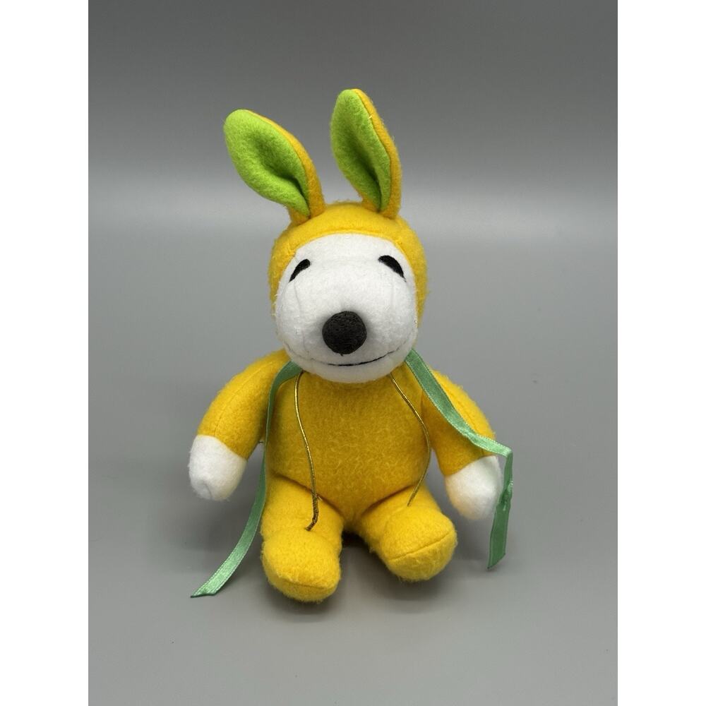 VTG Whitmans Peanuts Snoopy In Bunny Rabbit Plush Yellow Green Costume 6”